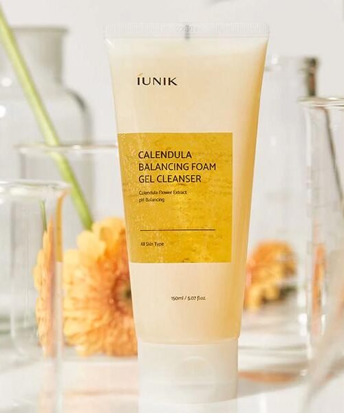 Iunik Calendula Balancing Foam Gel Cleanser 150ml