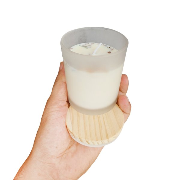 Luxurious Soy Wax Scented crystal Candles (Lavender)
