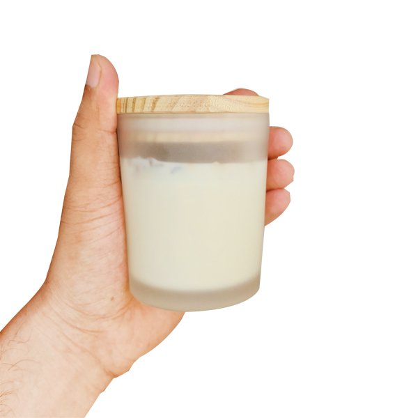Luxurious Soy Wax Scented crystal Candles (Lavender)