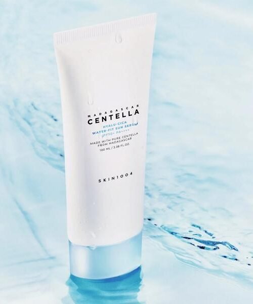 Skin1004 Madagascar Centella Hyalu Cica Water Fit Sun Serum SPF50+ PA++++ 100ml