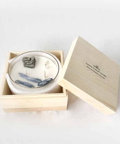 Luxury Gemstone Aromatherapy Scented Soy Wax crystal candle with gift box(Lavender)