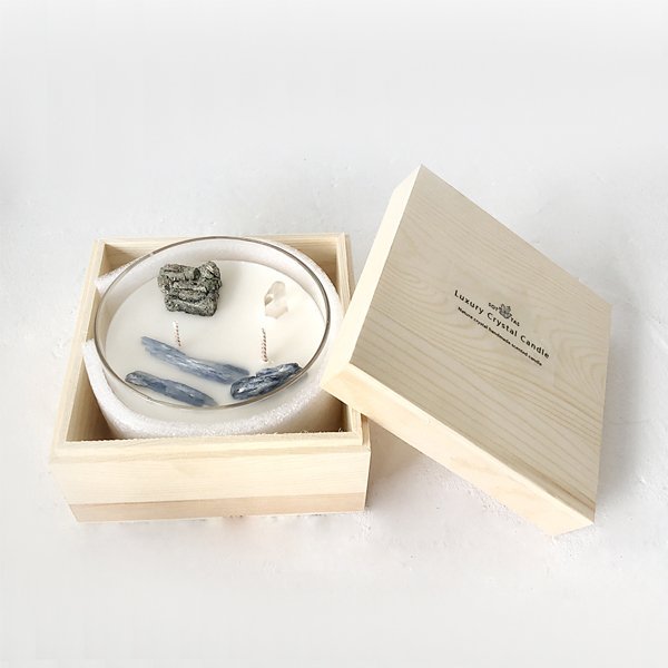 Luxury Gemstone Aromatherapy Scented Soy Wax crystal candle with gift box (Rose and Wood)